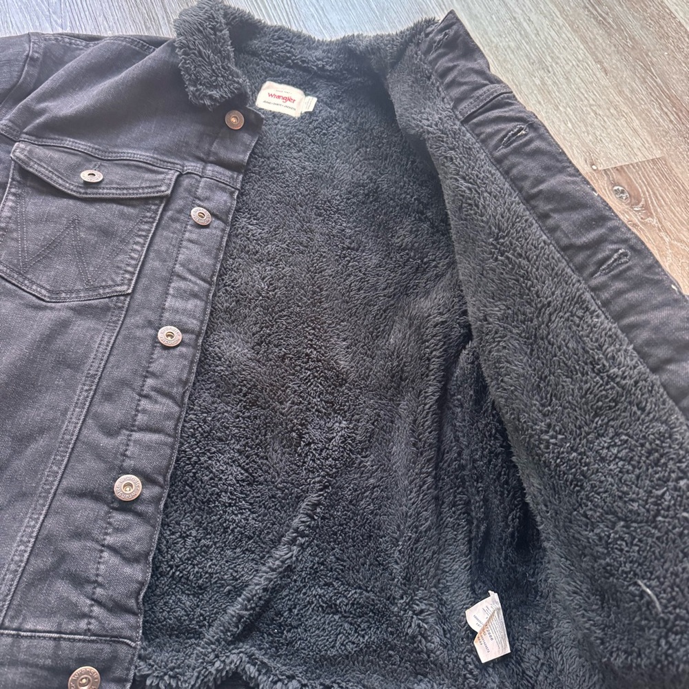 NWT Wrangler Sherpa Lined Trucker Jacket Black Men’s Large Western Denim Coat - Picture 4 of 7